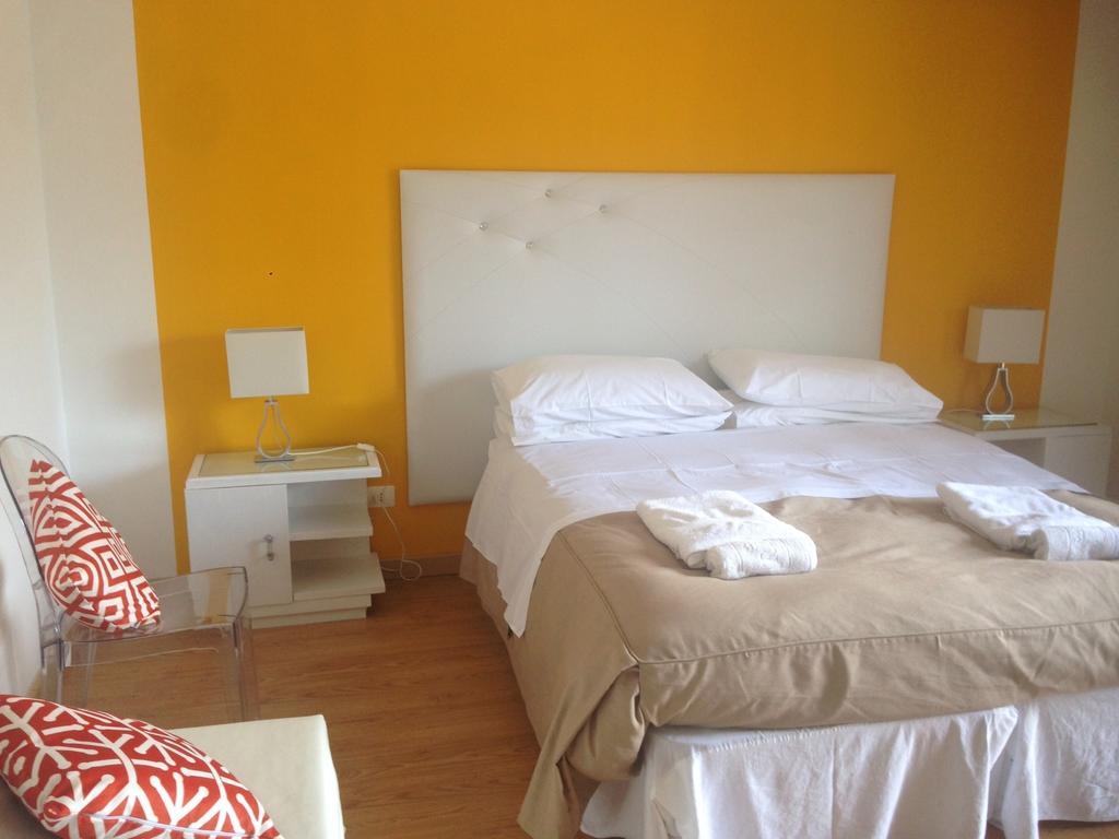 B&B Casa Vienna Сант'Агнело Екстериор снимка