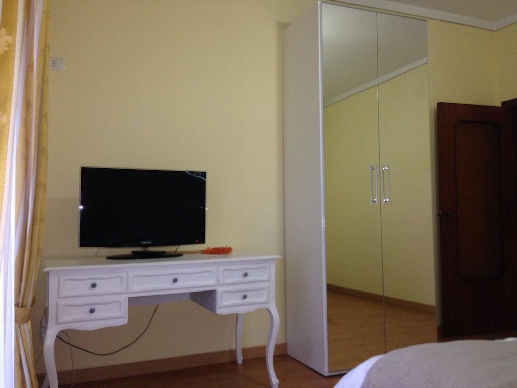 B&B Casa Vienna Сант'Агнело Екстериор снимка