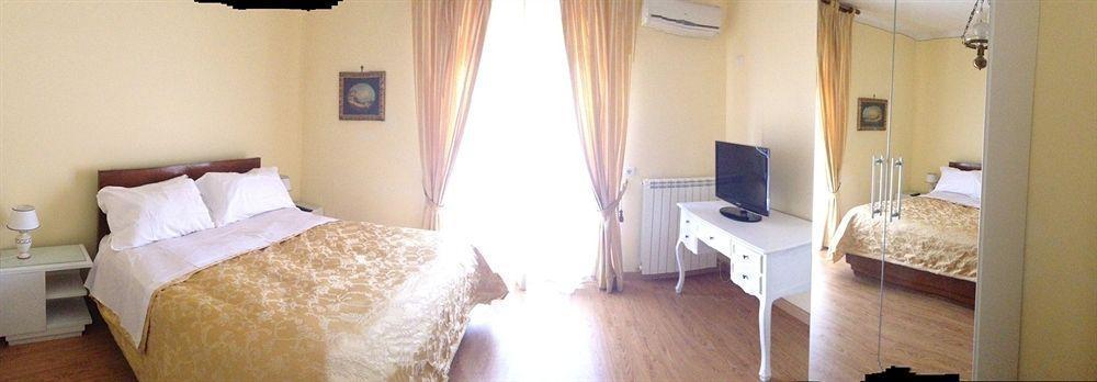 B&B Casa Vienna Сант'Агнело Екстериор снимка