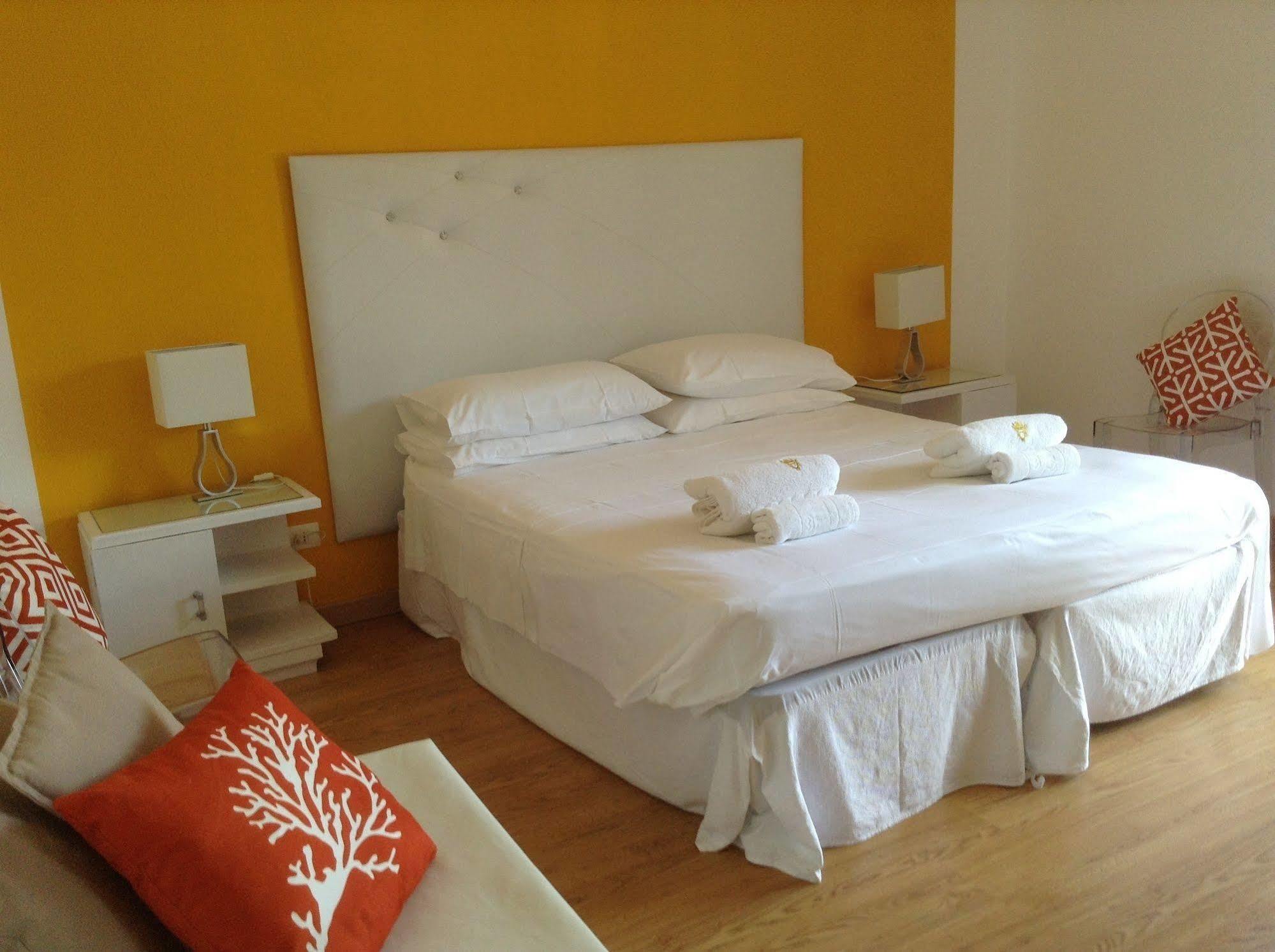 B&B Casa Vienna Сант'Агнело Екстериор снимка
