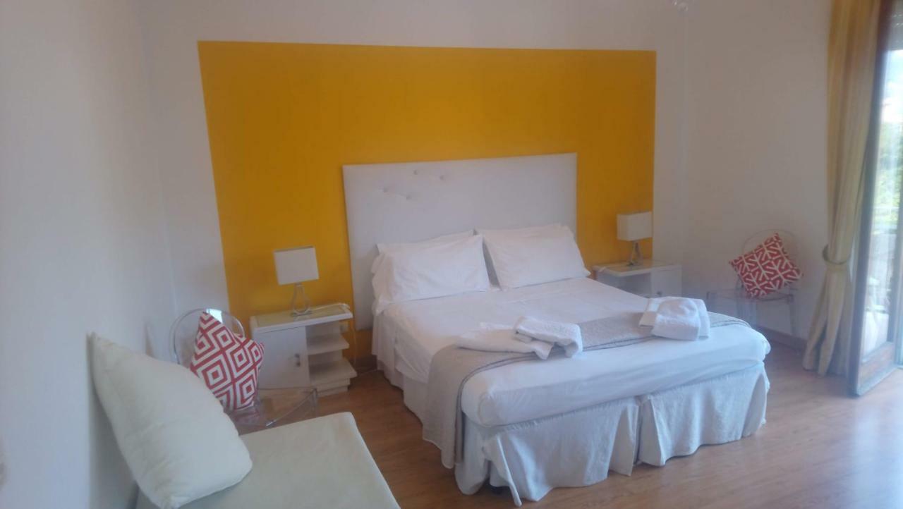 B&B Casa Vienna Сант'Агнело Екстериор снимка